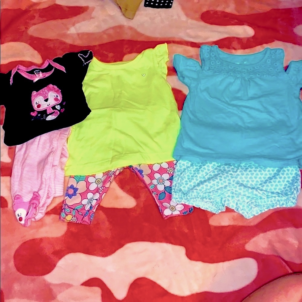 🌹🌹3 for $15!!🌹🌹Baby girl outfit bundle